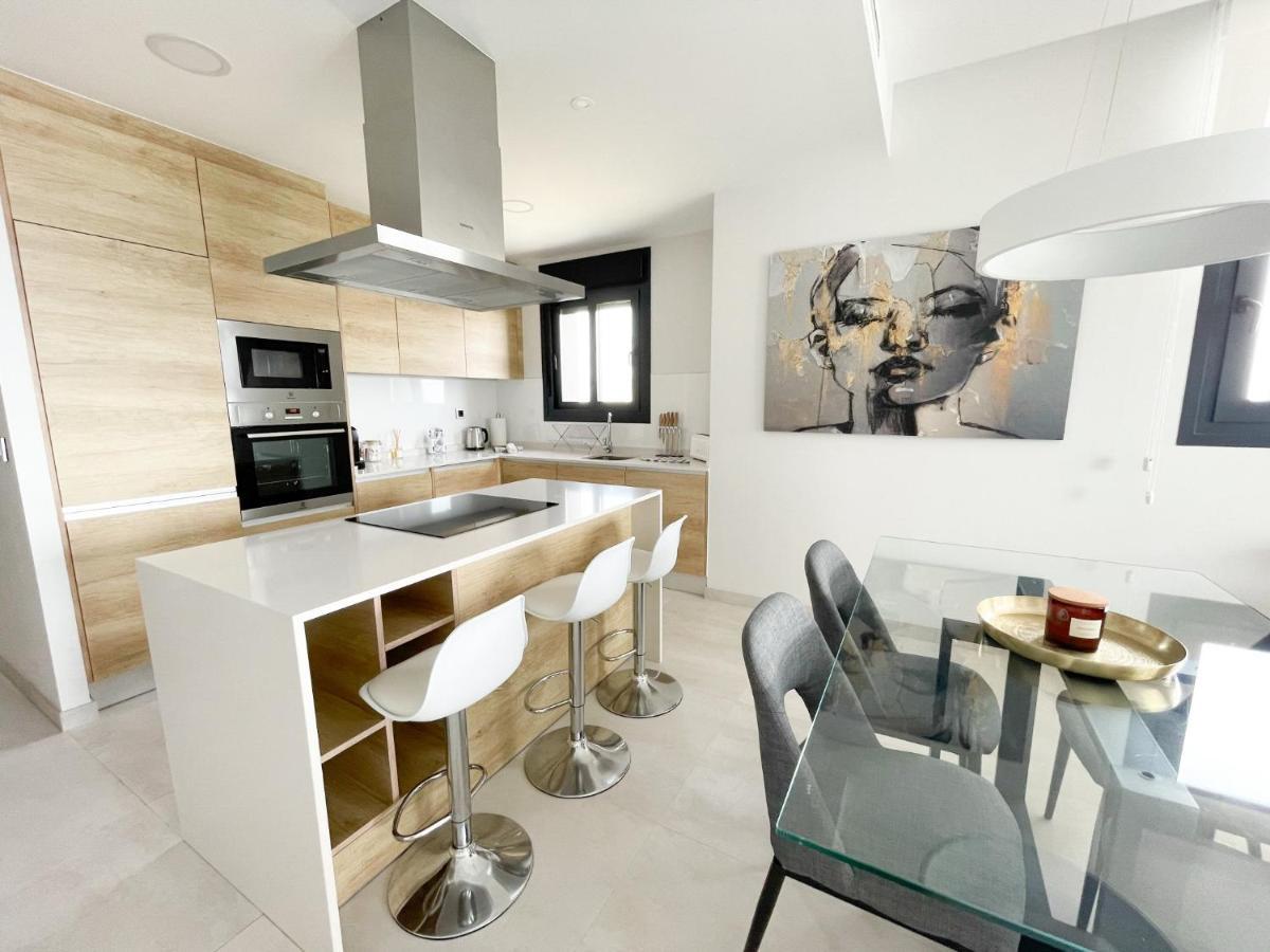 Sunset Waves 3 By United Renters Apartment เบนิดอร์ม ภายนอก รูปภาพ