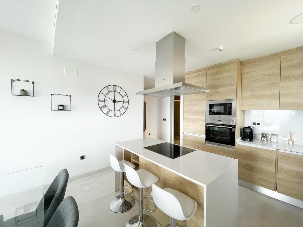 Sunset Waves 3 By United Renters Apartment เบนิดอร์ม ภายนอก รูปภาพ